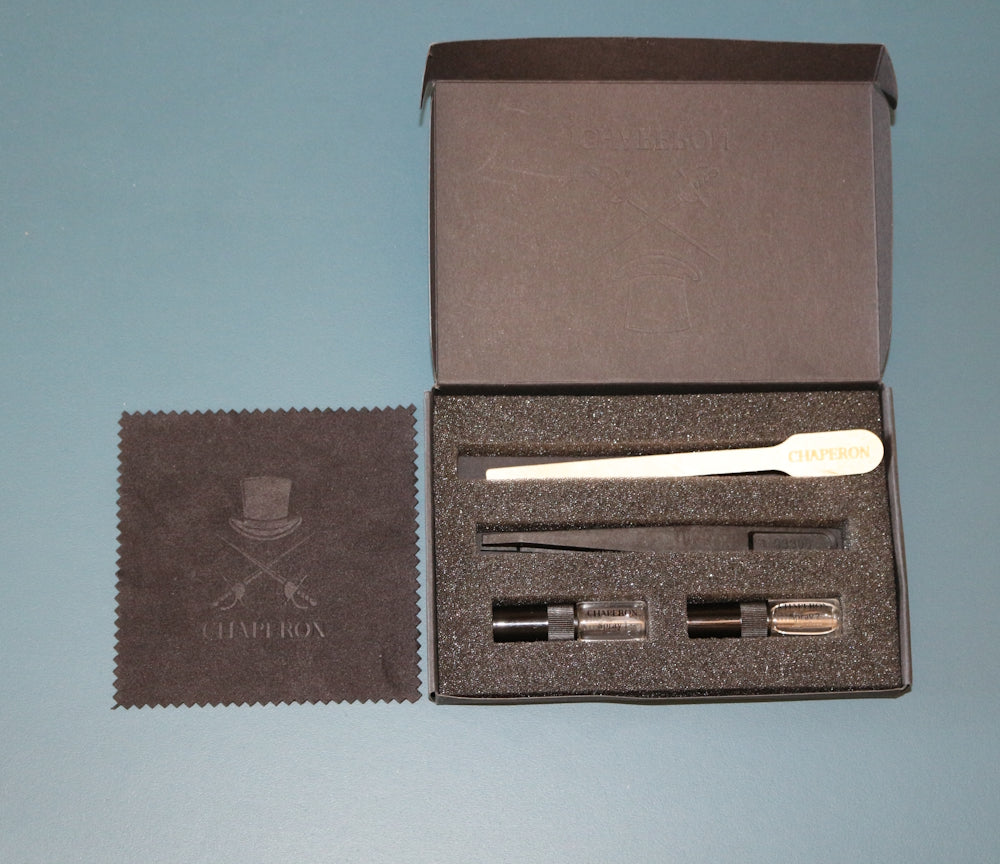 Chaperon watch glass protection box and application accessories
